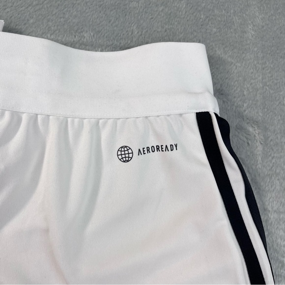 NWT Adidas Women's Shorts Medium White AEROREADY Soccer Active Gym Running - Picture 13 of 13